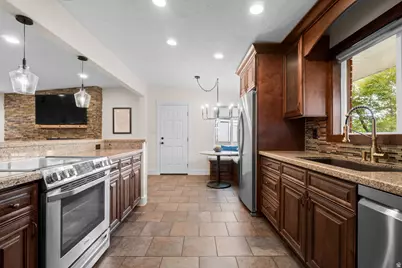 8859 S 1275 E, Sandy, UT 84094 - Photo 4
