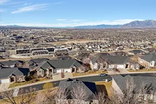 352 E Haven Crest Rd S, Draper, UT 84020 - Photo 4