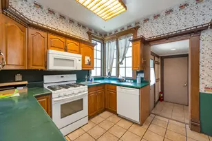 1176 S Lake St E, Salt Lake City, UT 84105 - Photo 10