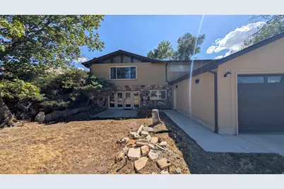 10585 N 6400 W, Highland, UT 84003 - Photo 2
