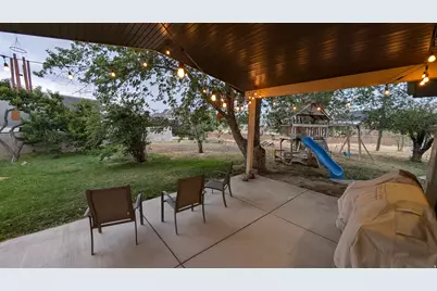 10585 N 6400 W, Highland, UT 84003 - Photo 10