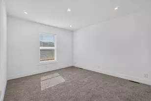 1500 N Angel St, Layton, UT 84041 - Photo 8