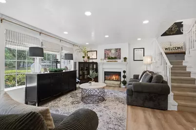 128 W Pheasantbrook Cir N, Centerville, UT 84014 - Photo 28