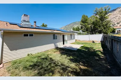 869 E 1325 N, Ogden, UT 84404 - Photo 8
