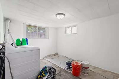341 N 200 W, Tooele, UT 84074 - Photo 20
