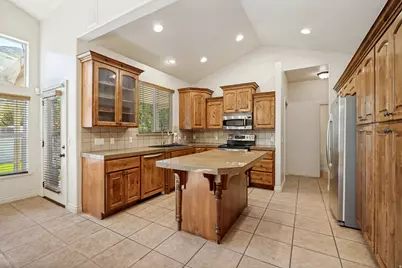 8212 S 2560 E, South Weber, UT 84405 - Photo 12