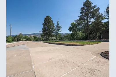 2524 S Edgehill Dr, Bountiful, UT 84010 - Photo 16