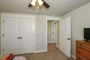 2524 S Edgehill Dr, Bountiful, UT 84010 - Photo 48