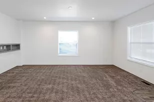 1500 N Angel St E, Layton, UT 84041 - Photo 20