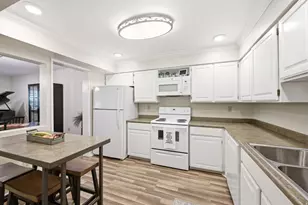 2708 S Highland Dr, Salt Lake City, UT 84106 - Photo 2