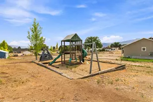 191 N 300 E, Moroni, UT 84646 - Photo 14