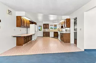 191 N 300 E, Moroni, UT 84646 - Photo 28