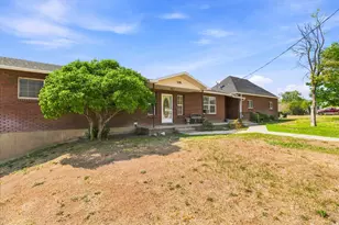 191 N 300 E, Moroni, UT 84646 - Photo 6