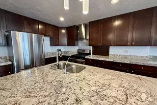 5058 S Moray Ct, Holladay, UT 84117 - Photo 10