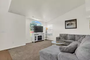 846 E Holroyd Dr S, South Ogden, UT 84403 - Photo 12
