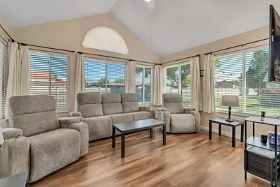 3549 S Villa Dr W #D, West Valley, UT 84120 - Photo 8