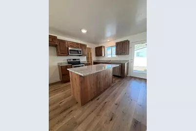 3831 S Powderwood Ln, Mapleton, UT 84664 - Photo 8