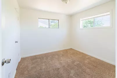 4586 W 5135 S, Salt Lake City, UT 84118 - Photo 8