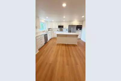 5642 S 2665 W, Taylorsville, UT 84129 - Photo 4