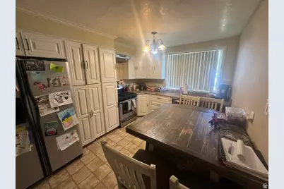 118 Shuman St, East Carbon, UT 84520 - Photo 8