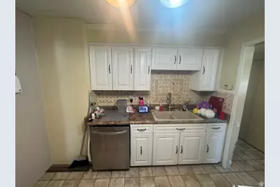 118 Shuman St, East Carbon, UT 84520 - Photo 10