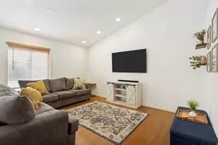 10805 S Pine Grove Way, South Jordan, UT 84009 - Photo 6
