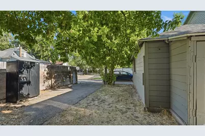 671 E 2735 S, Ogden, UT 84403 - Photo 20