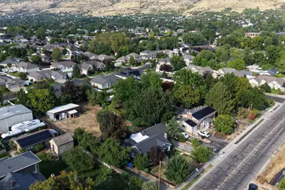 340 W Porter Ln, Centerville, UT 84014 - Photo 32