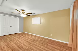 340 W Porter Ln, Centerville, UT 84014 - Photo 8