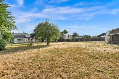340 W Porter Ln, Centerville, UT 84014 - Photo 42