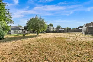 340 W Porter Ln, Centerville, UT 84014 - Photo 42