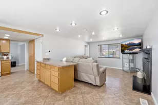 448 E Bridlewood Dr S, Millcreek, UT 84107 - Photo 10