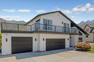 6807 S Pine Rock Cir E, Cottonwood Heights, UT 84121 - Photo 2