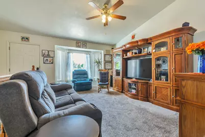845 E 390 N, Tooele, UT 84074 - Photo 2