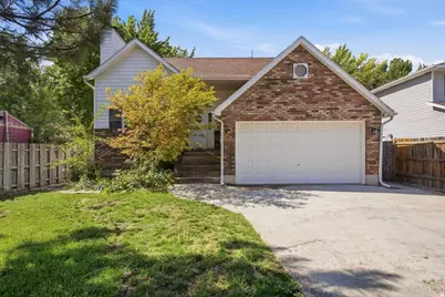 1125 W 1185 N, Farmington, UT 84025 - Photo 2