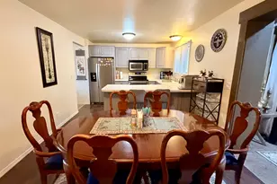 1236 E Violet Dr S, Sandy, UT 84094 - Photo 8