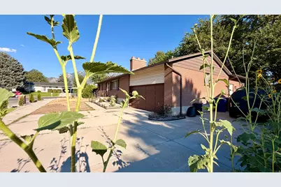 1236 E Violet Dr S, Sandy, UT 84094 - Photo 2