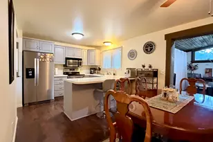 1236 E Violet Dr S, Sandy, UT 84094 - Photo 10