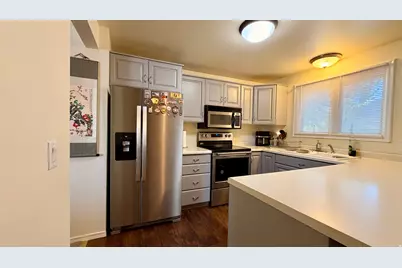 1236 E Violet Dr S, Sandy, UT 84094 - Photo 16
