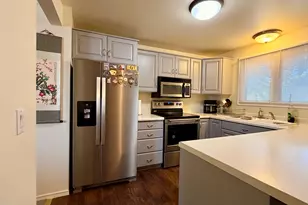 1236 E Violet Dr S, Sandy, UT 84094 - Photo 16