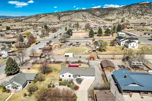 154 W Main St, Bicknell, UT 84715 - Photo 32