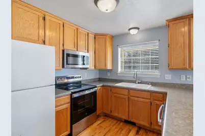 851 N 1760 W, Provo, UT 84604 - Photo 8