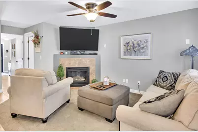 314 W 1950 N, Harrisville, UT 84414 - Photo 2