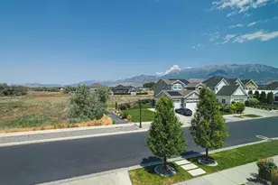 154 E Zinfandel Ln, Vineyard, UT 84059 - Photo 4