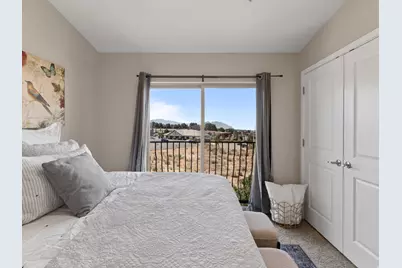 1079 W 965 N #403, Orem, UT 84057 - Photo 12