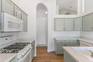 1112 S Topaz Rd E, Saratoga Springs, UT 84045 - Photo 10