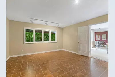 847 N Juniperpoint Dr, Salt Lake City, UT 84103 - Photo 34