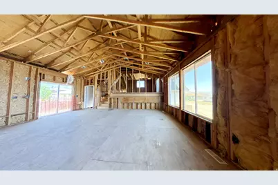 1551 N Hilltop Dr W, Vernal, UT 84078 - Photo 34