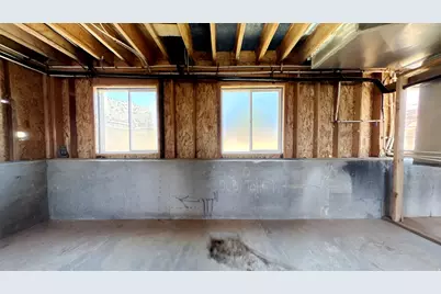 1551 N Hilltop Dr W, Vernal, UT 84078 - Photo 8