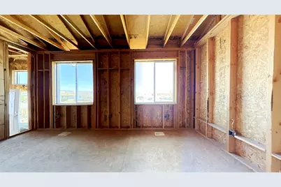 1551 N Hilltop Dr W, Vernal, UT 84078 - Photo 38